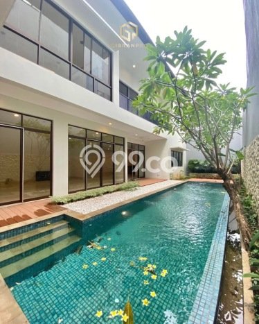 Hunian Minimalis dengan LT 560m2 & LB 600m2 Disewakan di Pondok Indah Hunian Minimalis dengan LT 560m2 & LB 600m2 Disewakan di Pondok Indah