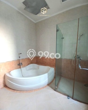 Disewakan Rumah Nyaman di Kemang LT 875m2 / LB 500m2 Siap Huni Disewakan Rumah Nyaman di Kemang LT 875m2 / LB 500m2 Siap Huni