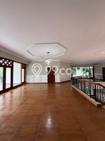 Hunian Modern Untuk Disewakan di Kemang Jakarta Selatan 5 KT & 5 KM Hunian Modern Untuk Disewakan di Kemang Jakarta Selatan 5 KT & 5 KM