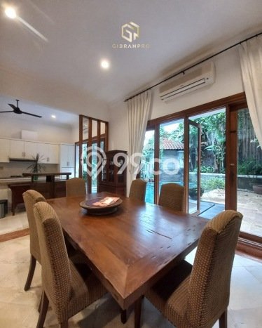 Hunian Minimalis dengan LT 600m2 & LB 734m2 Disewakan di Kemang Hunian Minimalis dengan LT 600m2 & LB 734m2 Disewakan di Kemang