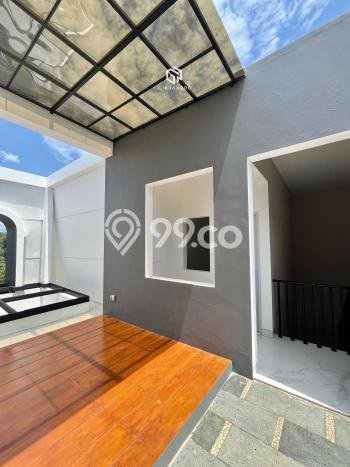 For Sale Rumah Mewah Exclusive di Pesanggrahan, Jakarta Selatan For Sale Rumah Mewah Exclusive di Pesanggrahan, Jakarta Selatan