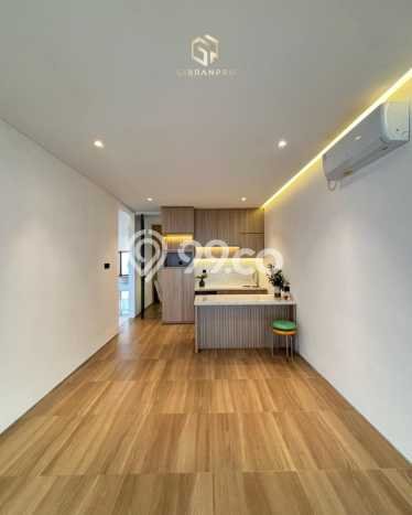 Hunian Elit LB 341m2 Siap Pakai Desain Elegan di Joglo, Jakarta Barat Hunian Elit LB 341m2 Siap Pakai Desain Elegan di Joglo, Jakarta Barat