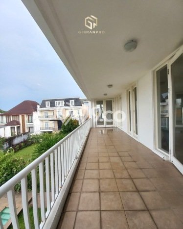 Disewakan Rumah Nyaman di Kemang LT 875m2 / LB 500m2 Siap Huni Disewakan Rumah Nyaman di Kemang LT 875m2 / LB 500m2 Siap Huni