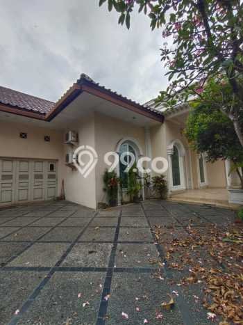 Disewakan Rumah Harga Terjangkau di Kemang Jakarta Selatan Punya 5 Kamar Tidur Disewakan Rumah Harga Terjangkau di Kemang Jakarta Selatan Punya 5 Kamar Tidur