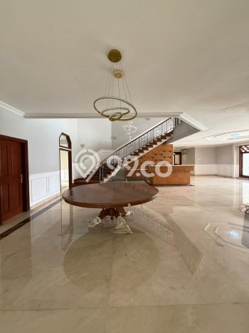 Hunian Modern Untuk Disewakan di Kemang Jakarta Selatan 5 KT & 5 KM Hunian Modern Untuk Disewakan di Kemang Jakarta Selatan 5 KT & 5 KM