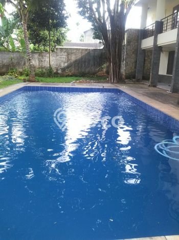Disewakan Rumah Harga Terjangkau di Kemang Jakarta Selatan Punya 6 Kamar Tidur Disewakan Rumah Harga Terjangkau di Kemang Jakarta Selatan Punya 6 Kamar Tidur