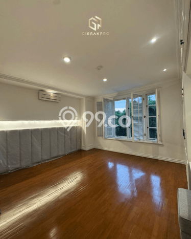 Disewakan! Rumah 4 Kamar Tidur &
3 Kamar Mandi di Pondok Indah, Jakarta Selatan Disewakan! Rumah 4 Kamar Tidur &
3 Kamar Mandi di Pondok Indah, Jakarta Selatan