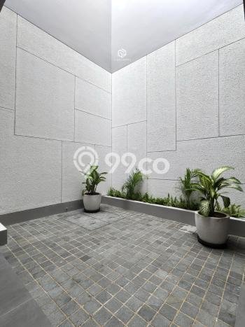 Jual Rumah Luas Megah Dengan View Eksklusif di Pondok Indah, Jakarta Selatan Jual Rumah Luas Megah Dengan View Eksklusif di Pondok Indah, Jakarta Selatan