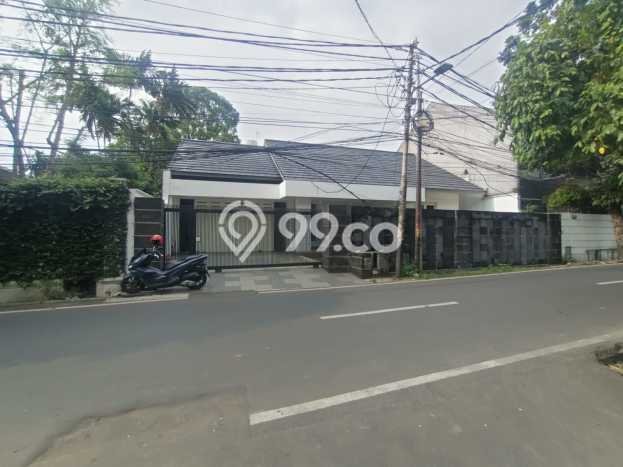 Ready to Use! Premium House LT 575m2 Desain Elegan di Mampang Ready to Use! Premium House LT 575m2 Desain Elegan di Mampang