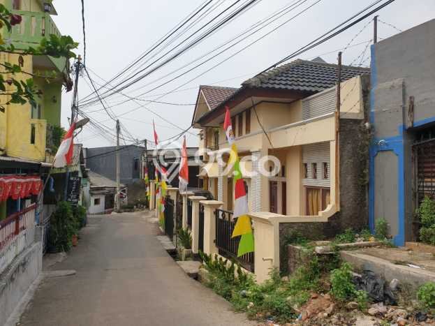 For Sale Rumah 6 Kamar Lokasi Ideal Bagus dan Strategis di Ciracas For Sale Rumah 6 Kamar Lokasi Ideal Bagus dan Strategis di Ciracas
