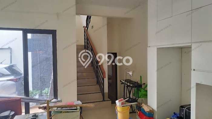 Hunian Cantik Modern Lb 200m2 di Jagakarsa, Jakarta Selatan Hunian Cantik Modern Lb 200m2 di Jagakarsa, Jakarta Selatan