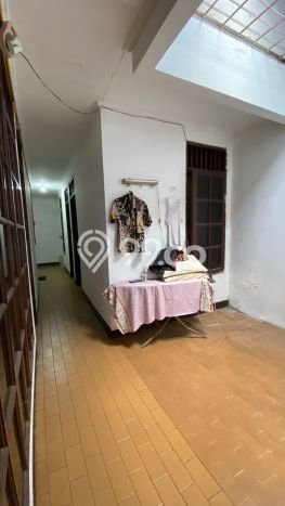 Hunian Mewah LB 230m2 Siap Pakai Desain Elegan di Pondok Kelapa, Jakarta Timur Hunian Mewah LB 230m2 Siap Pakai Desain Elegan di Pondok Kelapa, Jakarta Timur