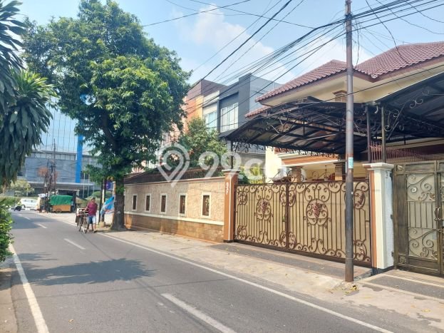 Rumah Luxury Modern Tanpa Renovasi di Bintaro Jakarta Selatan Rumah Luxury Modern Tanpa Renovasi di Bintaro Jakarta Selatan