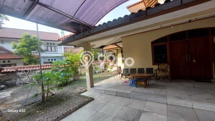 Rumah Luxury Modern Tanpa Renovasi di Pondok Kelapa Jakarta Timur Rumah Luxury Modern Tanpa Renovasi di Pondok Kelapa Jakarta Timur