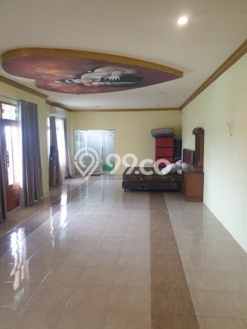 For Sale Rumah 6 Kamar Lokasi Ideal Bagus dan Strategis di Ciracas For Sale Rumah 6 Kamar Lokasi Ideal Bagus dan Strategis di Ciracas