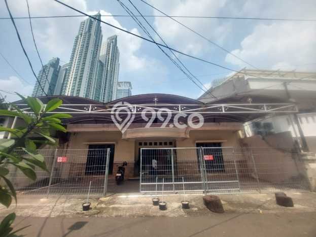 Rumah Mewah LB 292m2 Siap Pakai Desain Elegan di Setiabudi, Jakarta Selatan Rumah Mewah LB 292m2 Siap Pakai Desain Elegan di Setiabudi, Jakarta Selatan