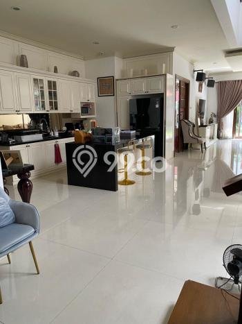 Jual Rumah Mewah Elegan Dengan View Cantik di Pejaten, Jakarta Selatan Jual Rumah Mewah Elegan Dengan View Cantik di Pejaten, Jakarta Selatan