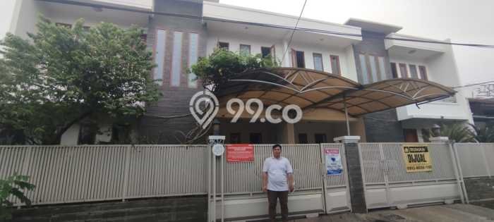 Rumah Mewah Dijual LT 270m2 di Ciputat Timur, Tangerang Selatan Rumah Mewah Dijual LT 270m2 di Ciputat Timur, Tangerang Selatan