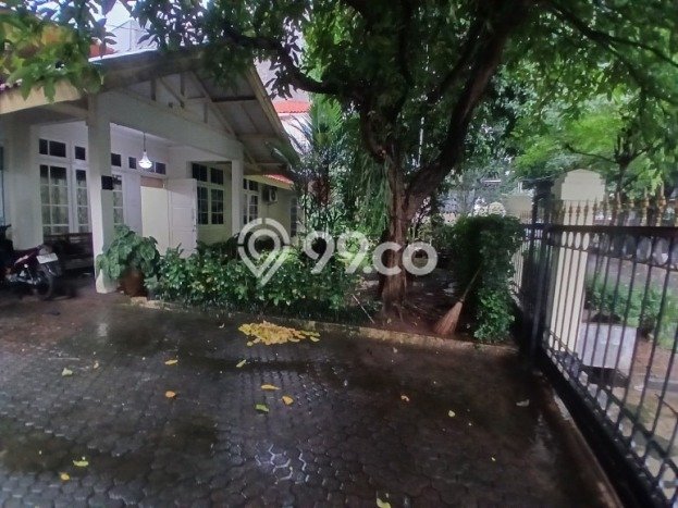 For Sale! Luxury House LT 531m2 Desain Modern di Pondok Pinang For Sale! Luxury House LT 531m2 Desain Modern di Pondok Pinang