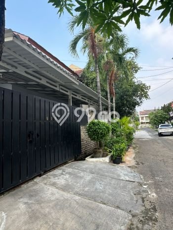For Sale Rumah 4 Kamar Lokasi Ideal Nyaman dan Strategis di Duren Sawit For Sale Rumah 4 Kamar Lokasi Ideal Nyaman dan Strategis di Duren Sawit