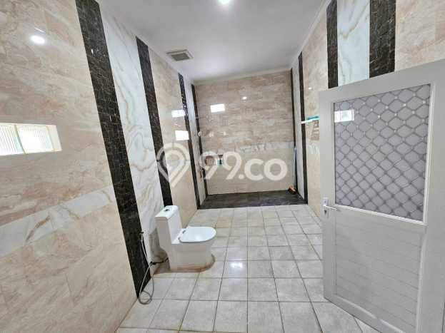 Dijual Rumah Luas Elegan Dengan View Cantik di harapan indah, Bekasi Dijual Rumah Luas Elegan Dengan View Cantik di harapan indah, Bekasi