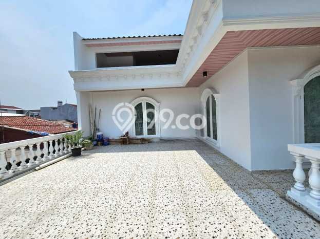 Dijual Rumah Luas Elegan Dengan View Cantik di harapan indah, Bekasi Dijual Rumah Luas Elegan Dengan View Cantik di harapan indah, Bekasi