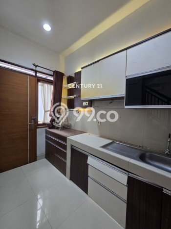 Rumah Elit Modern Tanpa Renovasi di Cikutra Bandung Rumah Elit Modern Tanpa Renovasi di Cikutra Bandung