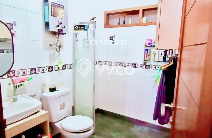 Jual Rumah Favorit Siap Huni LB 150m2 di Batununggal, Bandung Jual Rumah Favorit Siap Huni LB 150m2 di Batununggal, Bandung