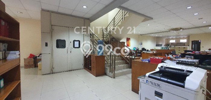 Dijual Rumah Luas Elegan Dengan View Eksklusif di Supratman, Bandung Dijual Rumah Luas Elegan Dengan View Eksklusif di Supratman, Bandung