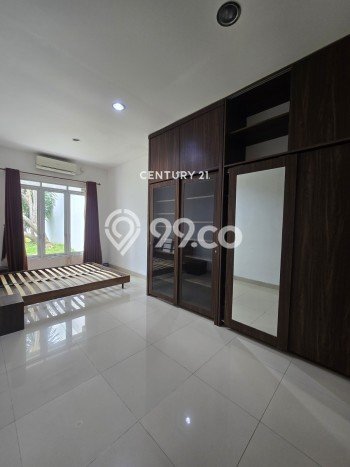 Rumah Elit Modern Tanpa Renovasi di Cikutra Bandung Rumah Elit Modern Tanpa Renovasi di Cikutra Bandung