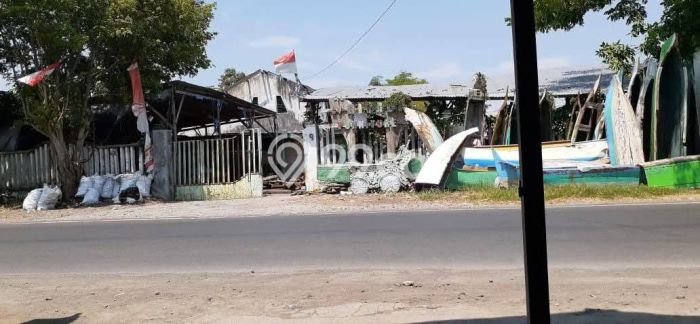 Tanah Dijual Lokasi Kraton, Pasuruan Luas 1175m2 Legalitas Aman Tanah Dijual Lokasi Kraton, Pasuruan Luas 1175m2 Legalitas Aman