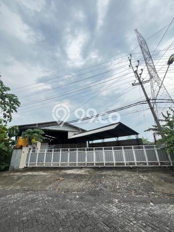 FOR SALE! Gudang di Driyorejo Gresik, LT 405m2, LB 300m2 FOR SALE! Gudang di Driyorejo Gresik, LT 405m2, LB 300m2
