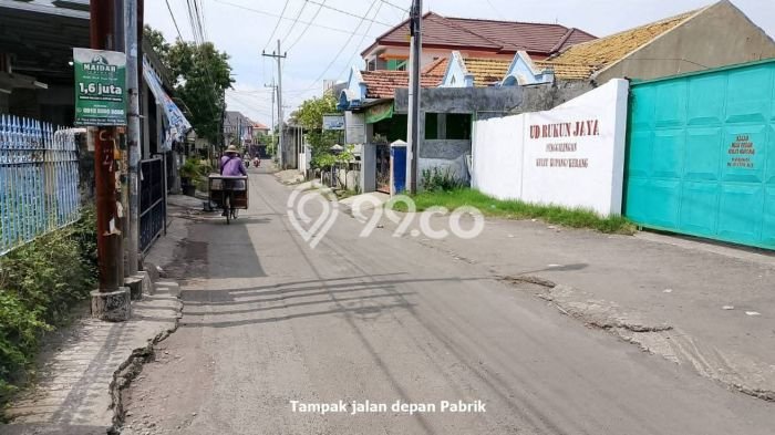 FOR SALE! Gudang di Sidoarjo Sidoarjo, LT 1500m2, LB 300m2 FOR SALE! Gudang di Sidoarjo Sidoarjo, LT 1500m2, LB 300m2
