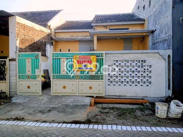 Rumah di Sidoarjo, Sidoarjo, Luas 90m2m² Bangunan 64m2m² Rumah di Sidoarjo, Sidoarjo, Luas 90m2m² Bangunan 64m2m²