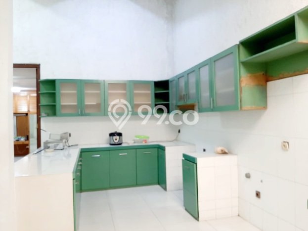 Rumah Elit Modern Siap Huni di Puri Indah Jakarta Barat Rumah Elit Modern Siap Huni di Puri Indah Jakarta Barat