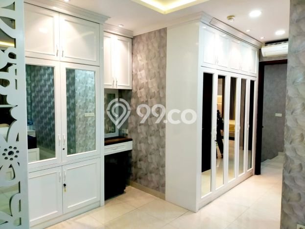 Dijual Rumah Mewah Megah Dengan View Eksklusif di Puri Mansion, Jakarta Barat Dijual Rumah Mewah Megah Dengan View Eksklusif di Puri Mansion, Jakarta Barat