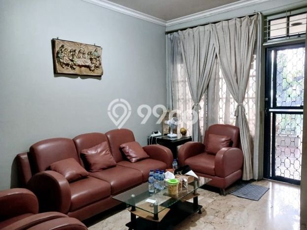 Rumah Luxury Modern Tanpa Renovasi di Kedoya Baru Jakarta Barat Rumah Luxury Modern Tanpa Renovasi di Kedoya Baru Jakarta Barat
