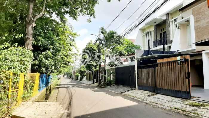 Hunian Elit LB 370m2 Siap Huni Desain Elegan di Kedoya Baru, Jakarta Barat Hunian Elit LB 370m2 Siap Huni Desain Elegan di Kedoya Baru, Jakarta Barat
