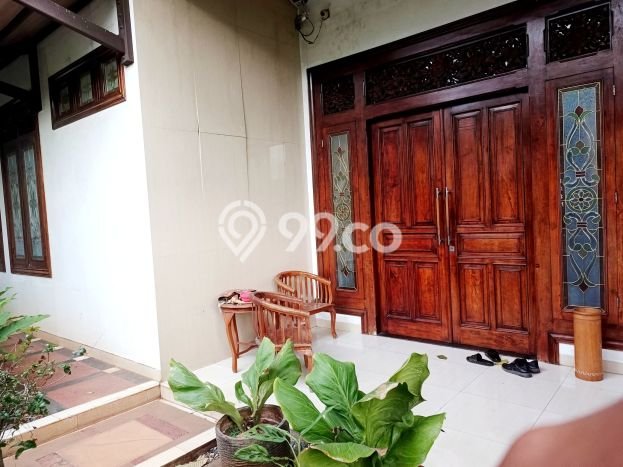 Jual Rumah Mewah Megah Dengan View Cantik di Ulujami, Jakarta Selatan Jual Rumah Mewah Megah Dengan View Cantik di Ulujami, Jakarta Selatan