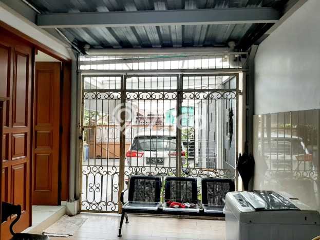 Rumah Elit LB 404m2 Siap Huni Desain Elegan di Tomang, Jakarta Barat Rumah Elit LB 404m2 Siap Huni Desain Elegan di Tomang, Jakarta Barat