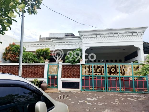 Jual Rumah Mewah Megah Dengan View Cantik di Ulujami, Jakarta Selatan Jual Rumah Mewah Megah Dengan View Cantik di Ulujami, Jakarta Selatan