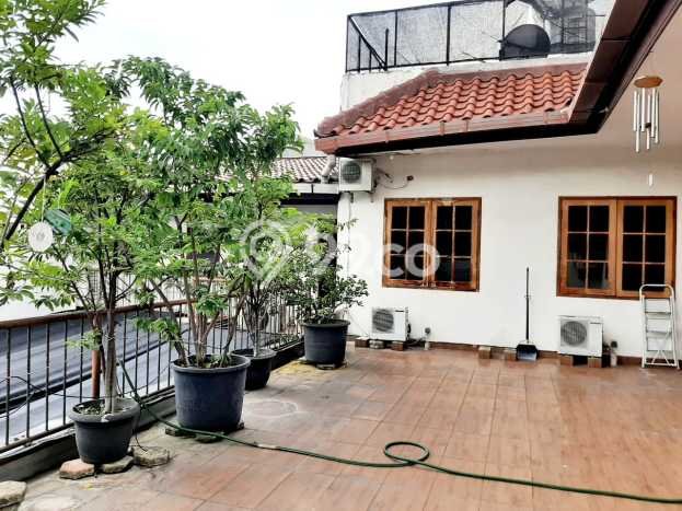 Rumah Elit LB 404m2 Siap Huni Desain Elegan di Tomang, Jakarta Barat Rumah Elit LB 404m2 Siap Huni Desain Elegan di Tomang, Jakarta Barat