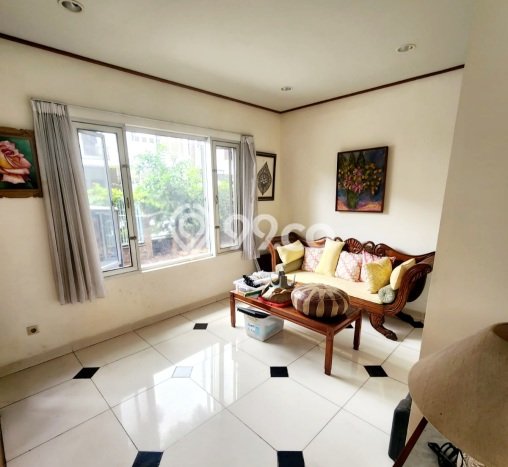 Rumah Luxury Modern Tanpa Renovasi di Puri Indah Jakarta Barat Rumah Luxury Modern Tanpa Renovasi di Puri Indah Jakarta Barat