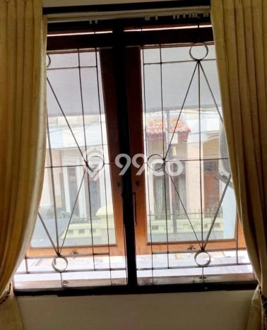 Dijual Rumah Luas Elegan Dengan View Cantik di Duri Kepa, Jakarta Barat Dijual Rumah Luas Elegan Dengan View Cantik di Duri Kepa, Jakarta Barat