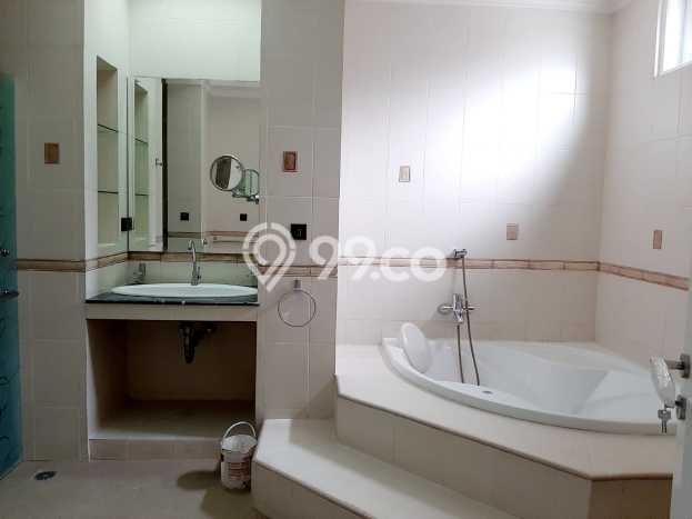 Rumah Luxury Modern Siap Huni di Kedoya Baru Jakarta Barat Rumah Luxury Modern Siap Huni di Kedoya Baru Jakarta Barat