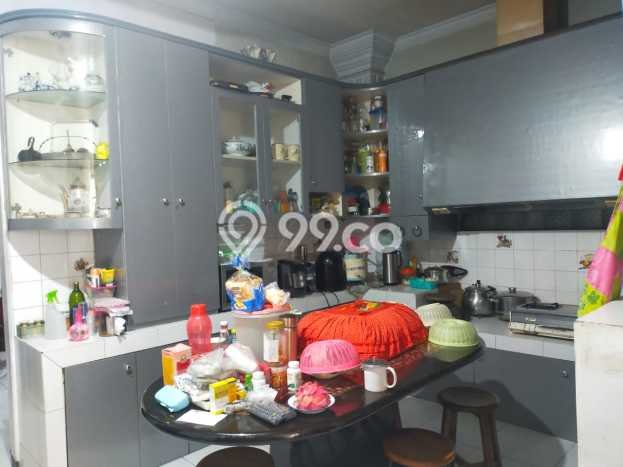 Unit Ruko Dijual di Jakarta Pusat LT 100m2 & LB 450m2 Unit Ruko Dijual di Jakarta Pusat LT 100m2 & LB 450m2