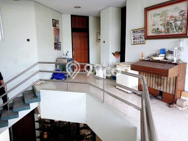 Rumah Elit Modern Siap Huni di Sunrise Garden Jakarta Barat Rumah Elit Modern Siap Huni di Sunrise Garden Jakarta Barat