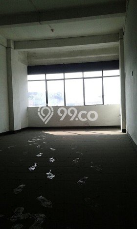 Ruko Dijual di Prime Area Jakarta Barat Luas 365m2 Ruko Dijual di Prime Area Jakarta Barat Luas 365m2