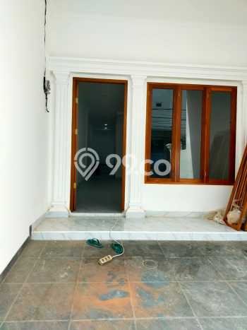 LOKASI SUPER STRATEGIS! Ruko Kawasan , Luas 272m2m², Prospek Pengunjung LOKASI SUPER STRATEGIS! Ruko Kawasan , Luas 272m2m², Prospek Pengunjung