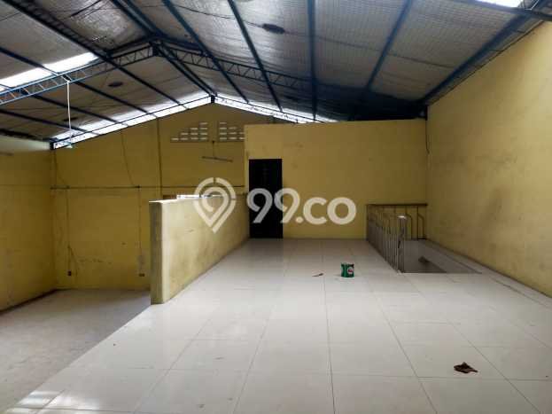 Gudang Disewa di Jakarta Barat dengan LB 422m2 Area Komersial Ramai Gudang Disewa di Jakarta Barat dengan LB 422m2 Area Komersial Ramai